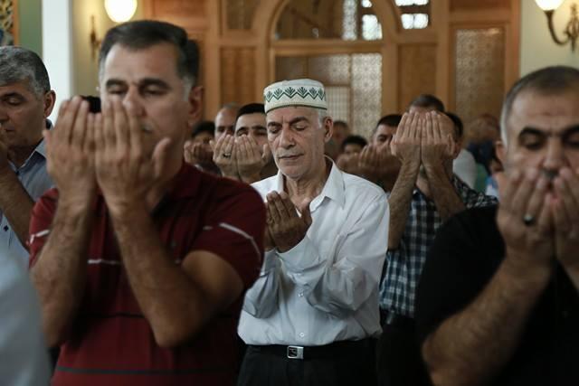 Bakıda bayram namazı qılındı