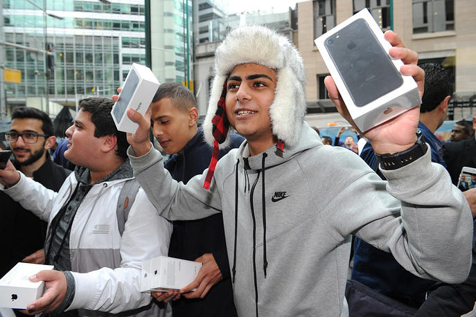 Начались продажи iPhone 7