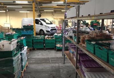 В Великобритании открылся первый супермаркет, где продаются продукты, выброшенные на помойку <span class="color_red">- ФОТО</span>