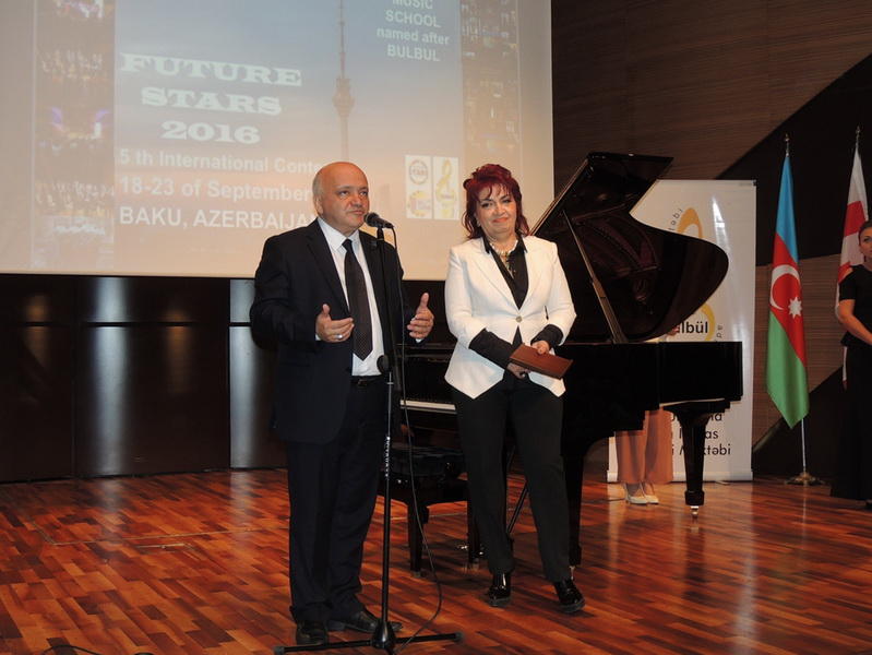 Лауреаты международного конкурса выступили в Центре Мугама