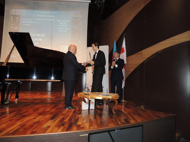 Лауреаты международного конкурса выступили в Центре Мугама
