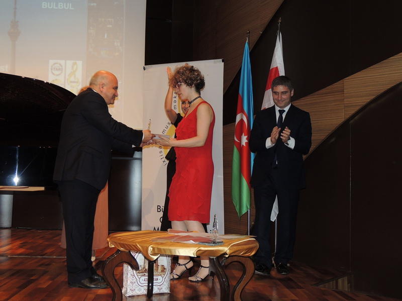 Лауреаты международного конкурса выступили в Центре Мугама