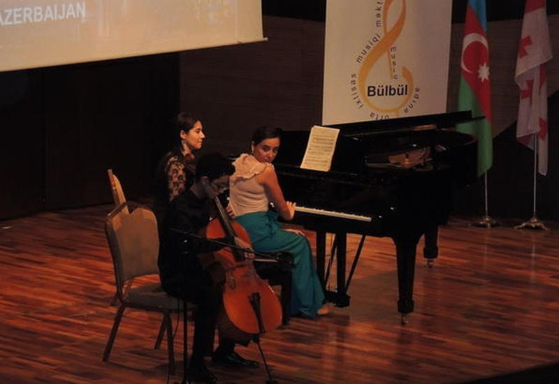 Лауреаты международного конкурса выступили в Центре Мугама
