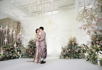 Вместо одного наряда эта невеста надела шесть свадебных платьев <span class="color_red">- ФОТО</span>