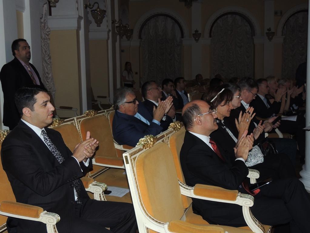 Мировые знаменитости сыграли азербайджанские произведения на сцене Филармонии