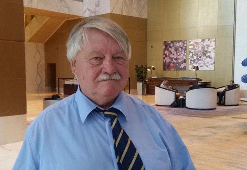 Avstriyalı müşahidəçi: "Azərbaycanda referendum problemsiz keçir"