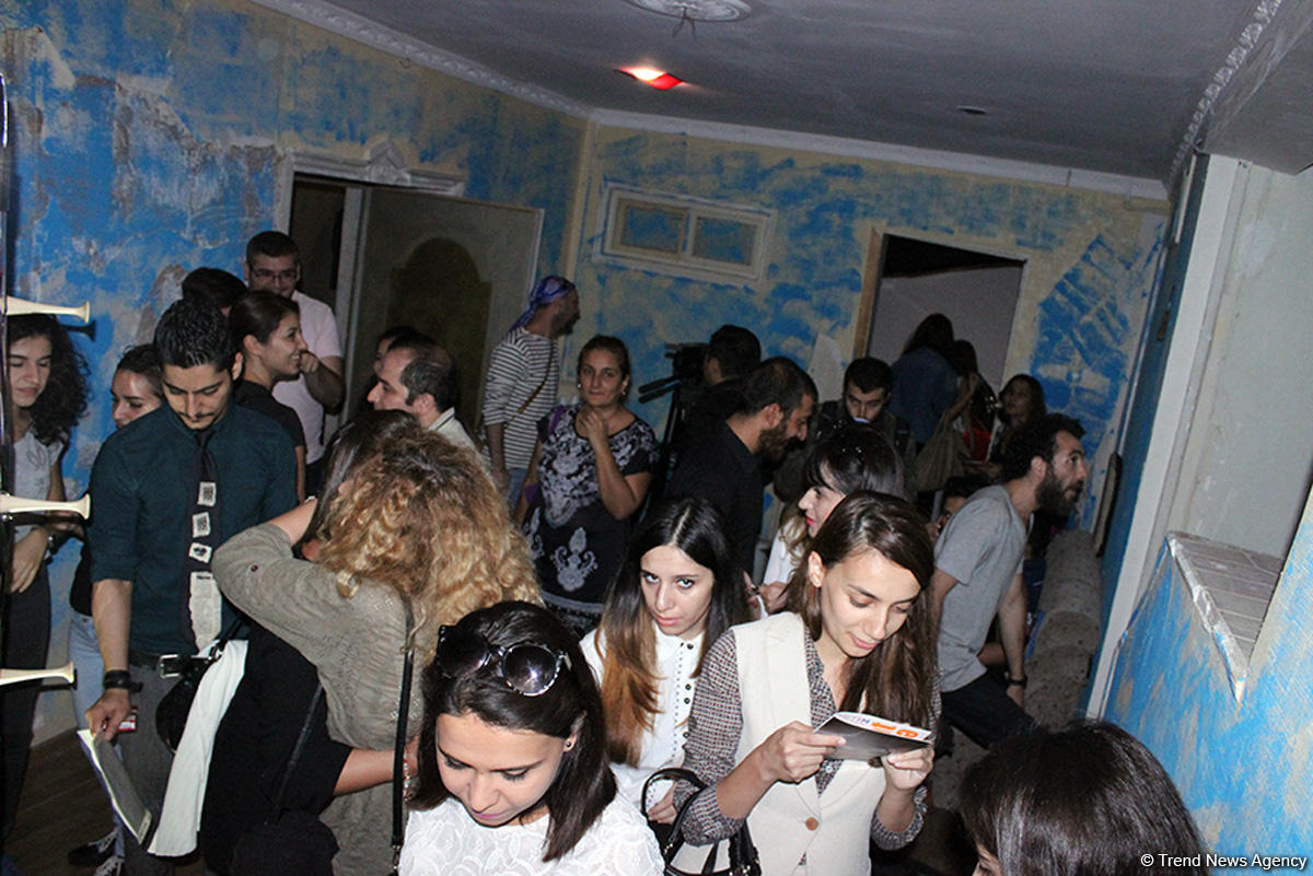 YARAT представил выставку скульпторов "Комфортное онемение"