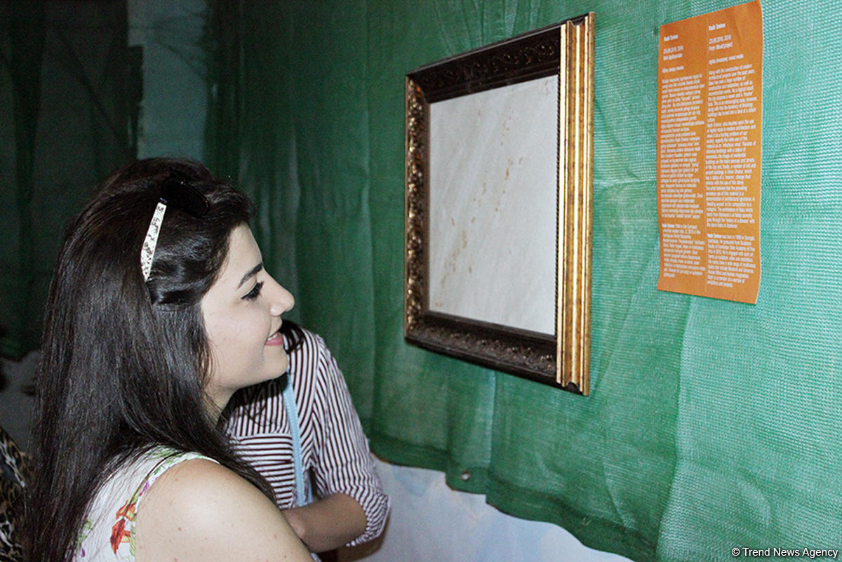 YARAT представил выставку скульпторов "Комфортное онемение"