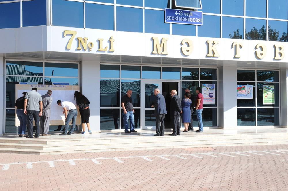 Naxçıvan şəhər sakinləri ümumxalq səsverməsində yüksək fəallıq nümayiş etdirirlər