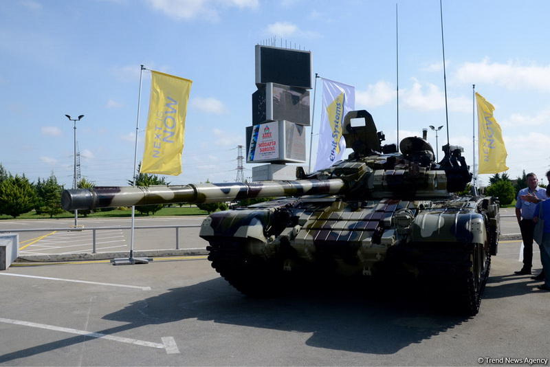 На выставке ADEX-2016 в Баку представлено новейшее вооружение