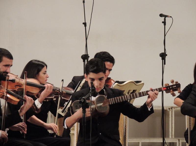 Юные таланты школы им. Бюльбюля выступили на сцене Филармонии