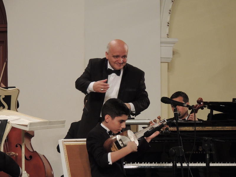 Юные таланты школы им. Бюльбюля выступили на сцене Филармонии