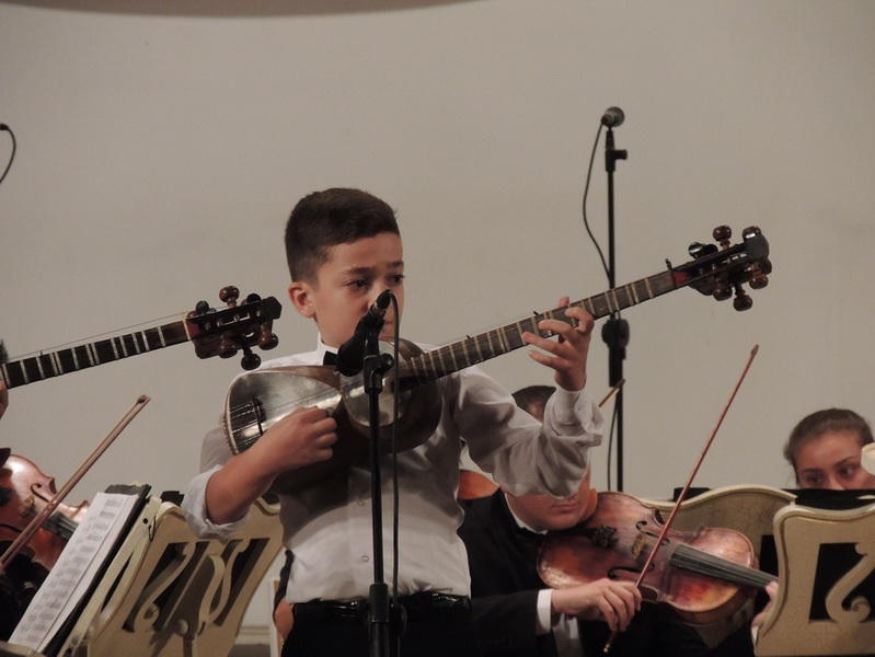 Юные таланты школы им. Бюльбюля выступили на сцене Филармонии