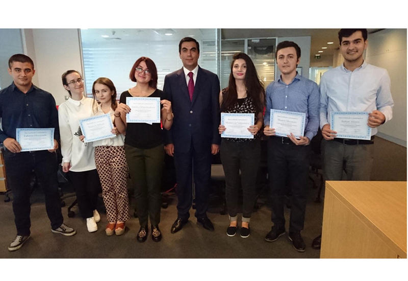 SOCAR наградила студентов БВШН