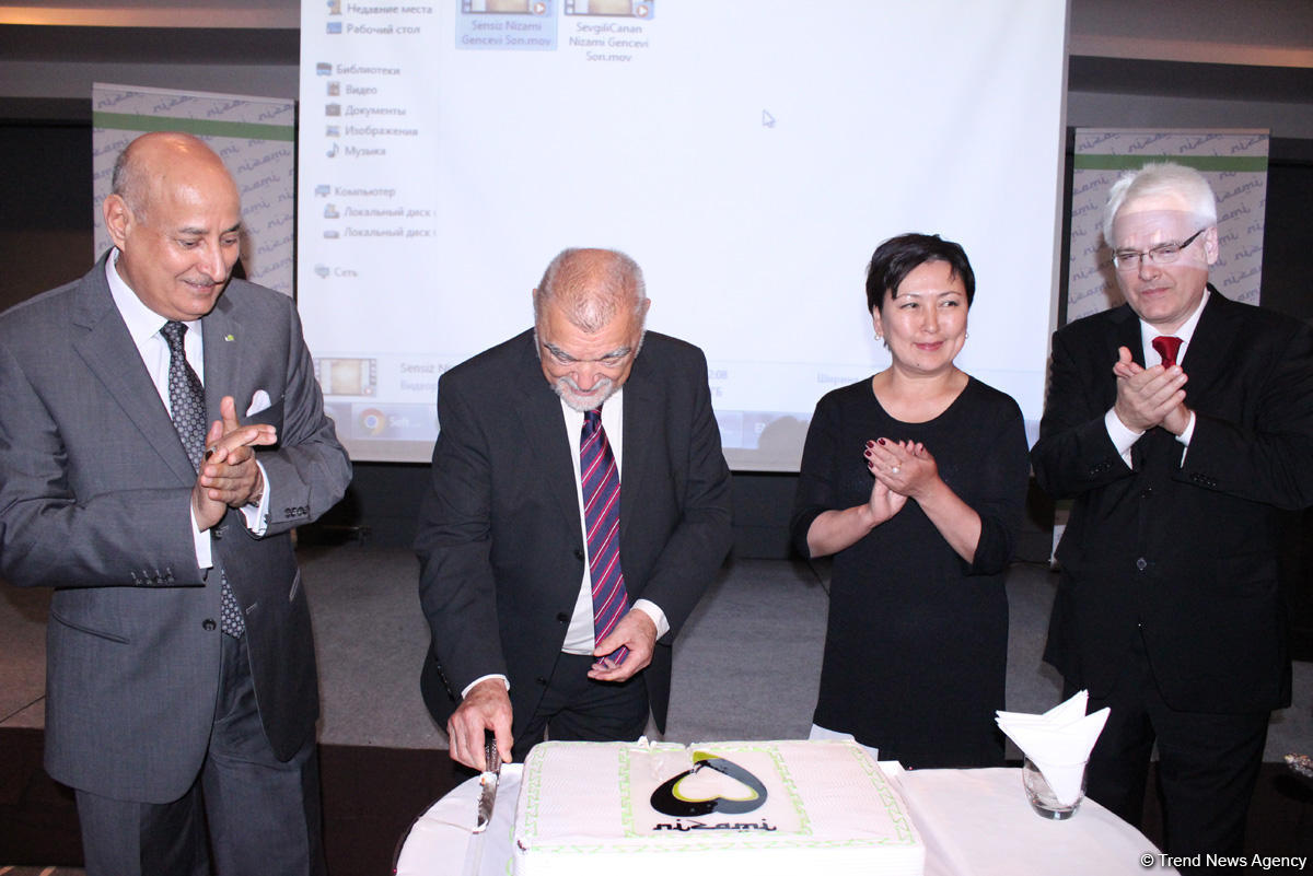 Торжественная презентация проекта "Газели Низами" с участием известных деятелей культуры и спорта