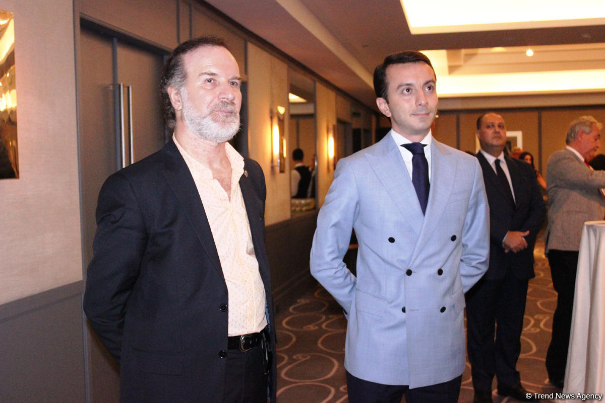 Торжественная презентация проекта "Газели Низами" с участием известных деятелей культуры и спорта