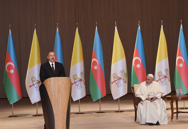 Президент Ильхам Алиев: Визит Папы Римского в Азербайджан является историческим