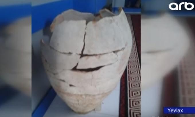 Yevlaxda eramızdan əvvələ aid küp qəbirlər aşkarlandı