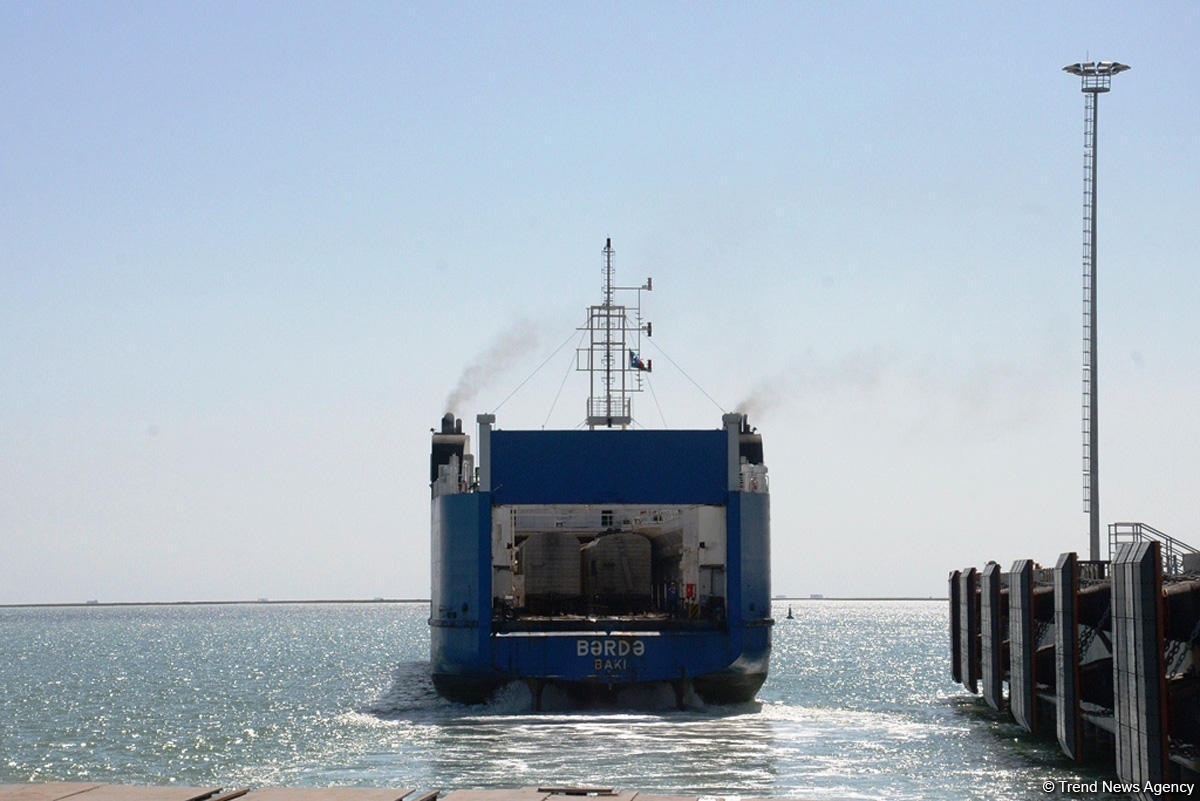 Бакинский морской торговый порт принесет Азербайджану миллиарды