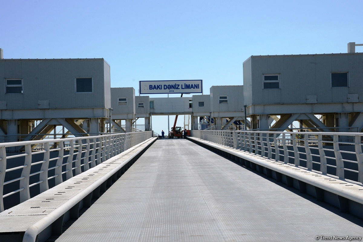 Бакинский морской торговый порт принесет Азербайджану миллиарды