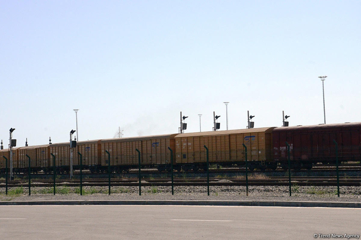 Бакинский морской торговый порт принесет Азербайджану миллиарды