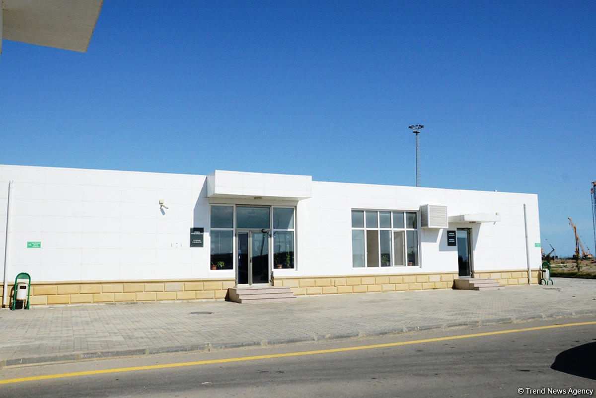 Бакинский морской торговый порт принесет Азербайджану миллиарды