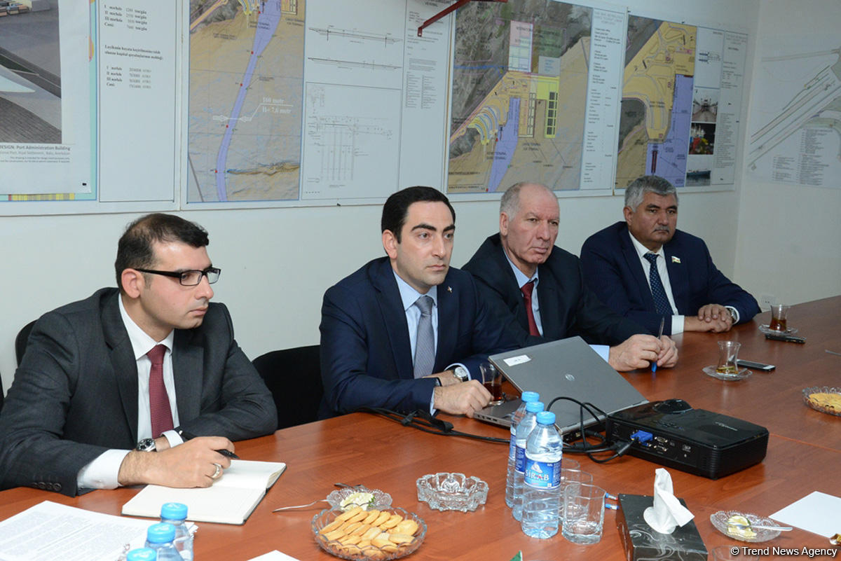 Бакинский морской торговый порт принесет Азербайджану миллиарды