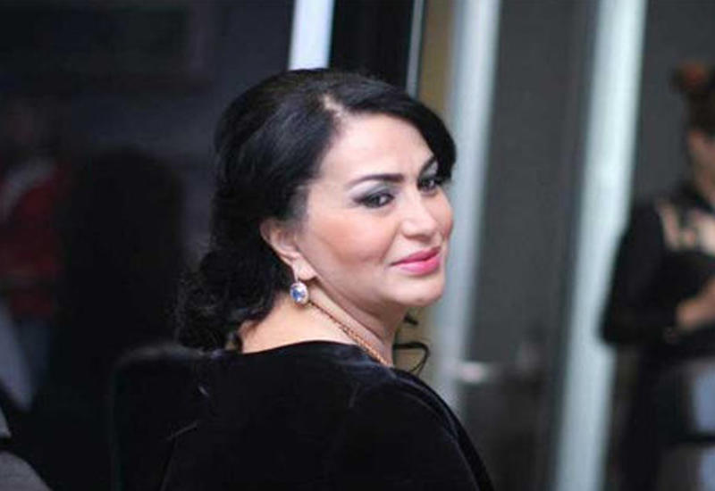 "Özünü mənim səviyyəmə qaldırır"