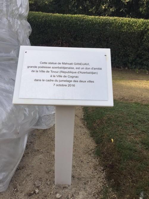 Во французском городе Коньяк установлен памятник Мехсети Гянджеви