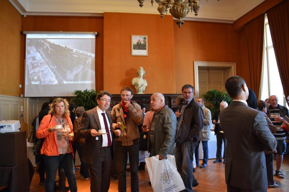 Во французском городе Коньяк установлен памятник Мехсети Гянджеви