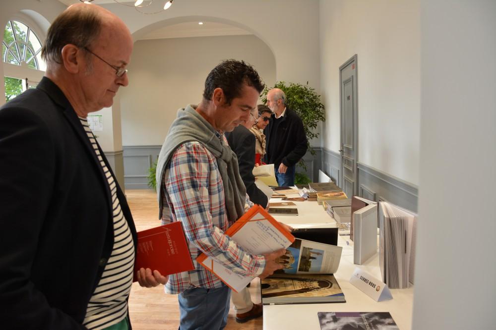 Во французском городе Коньяк установлен памятник Мехсети Гянджеви