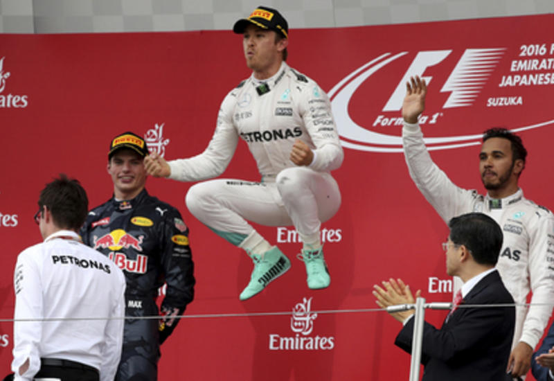 Пилот Mercedes выиграл Гран-при Японии