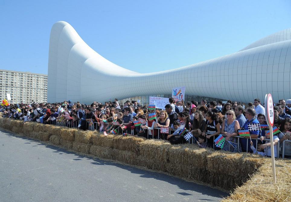 Определены победители прошедших в Баку соревнований Red Bull Soapbox