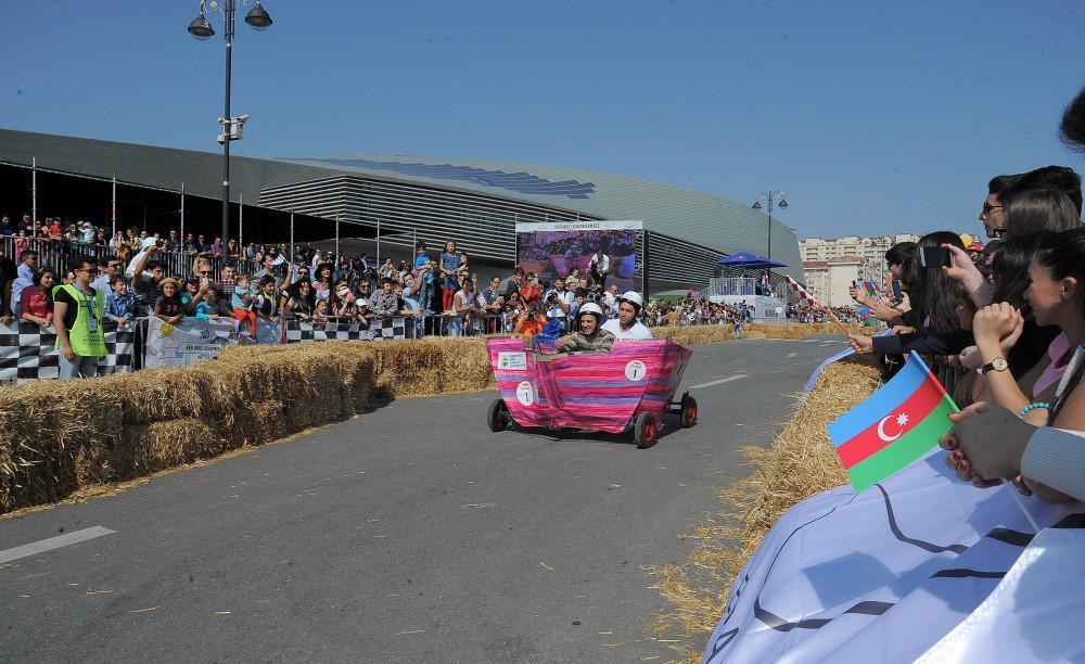 Определены победители прошедших в Баку соревнований Red Bull Soapbox