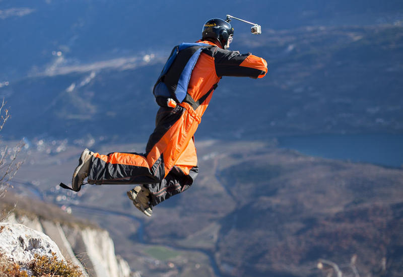 24-летний экстремал снял на камеру свой рискованный трюк