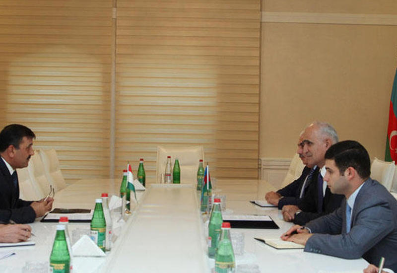 Şahin Mustafayev Tacikistan səfiri ilə görüşüb