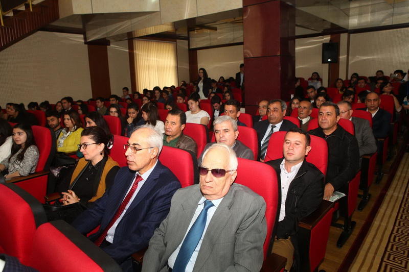 В бакинском вузе обсудили приоритеты СМИ Азербайджана