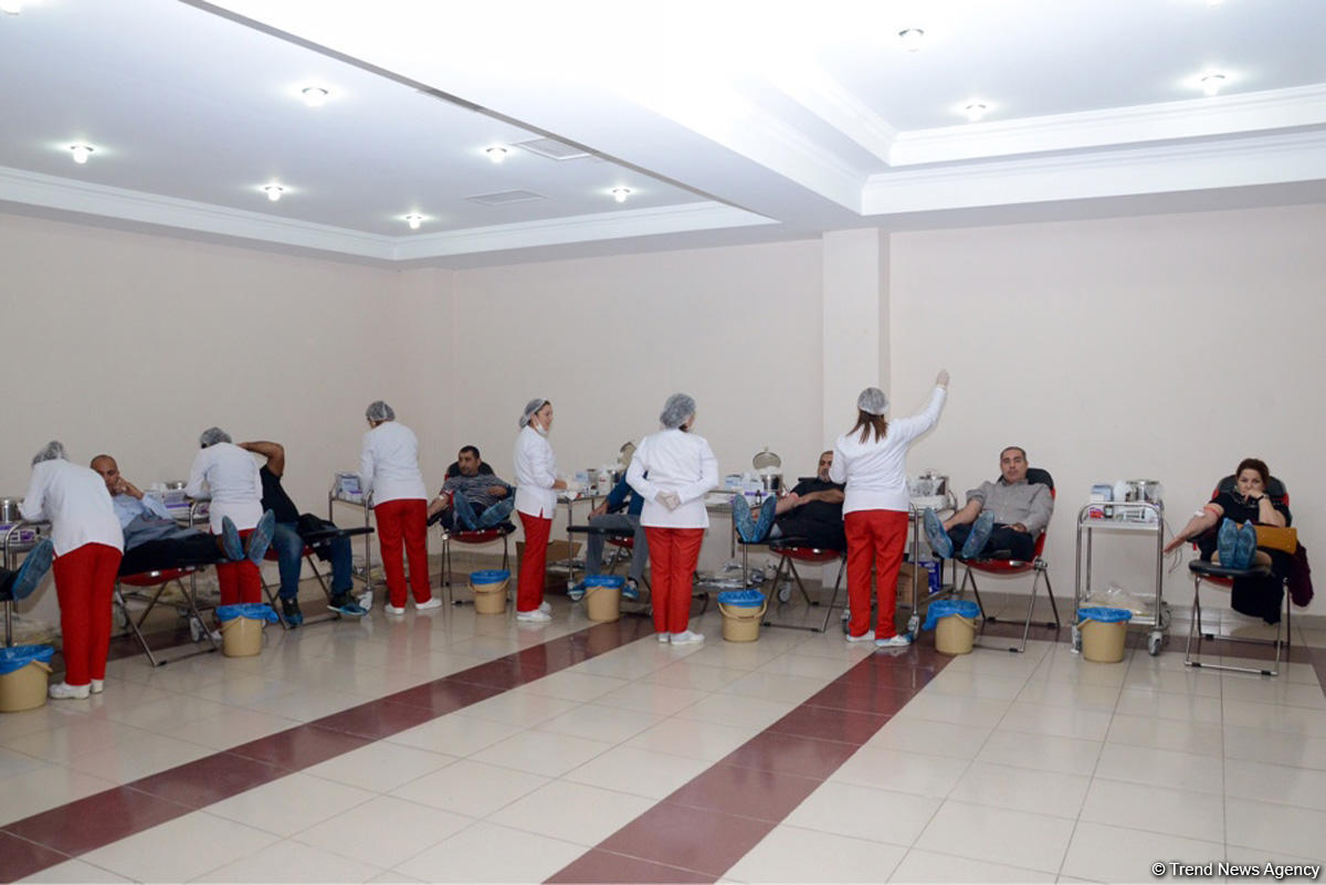 Azərbaycanda məscidlərdə Aşura günü ilə bağlı qanvermə aksiyası keçirilir