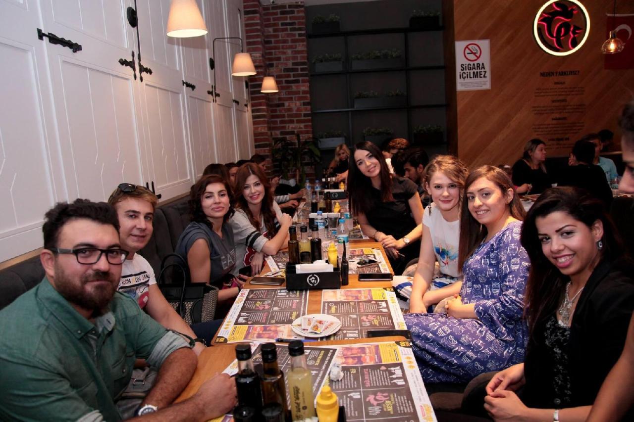 Günay podiuma belə çıxdı