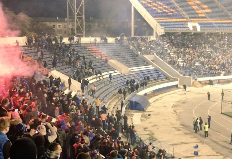 Российские фанаты превратили футбольный матч в кошмар
