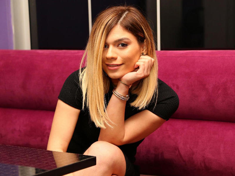 Rəqsanənin qızı: "Millət salonda saçını, makiyajını düzəldir, mən isə..."