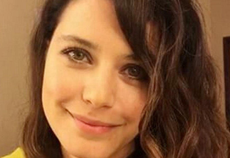 Türkiyə Beren Saatın ad günündən öncəki bu FOTOsundan danışır