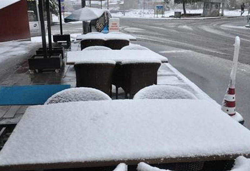 Türkiyəyə mövsümün ilk qarı yağdı