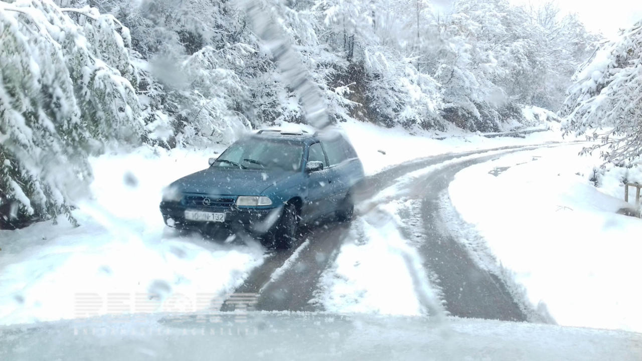 Qubada güclü qar rayonun 8 kəndi ilə əlaqəsini kəsdi