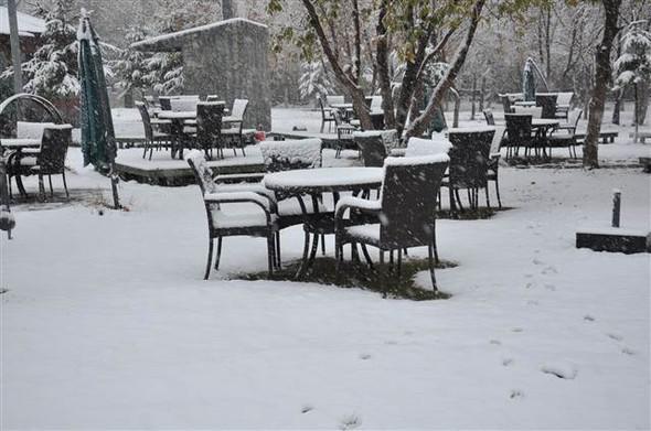 Türkiyəyə mövsümün ilk qarı yağdı