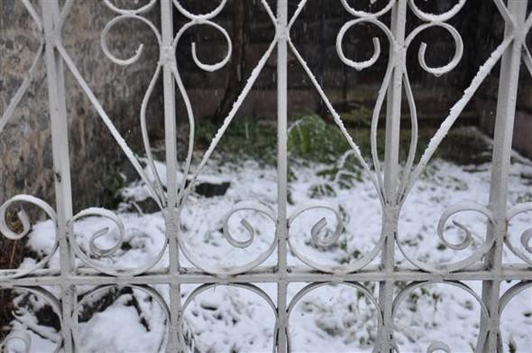 Türkiyəyə mövsümün ilk qarı yağdı