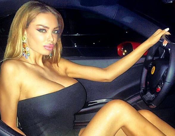 Neymarın sevgilisi şəkilləri ilə İnstagram-a "damğa vurdu"