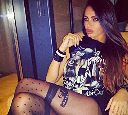 Neymarın sevgilisi şəkilləri ilə İnstagram-a "damğa vurdu"