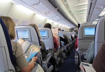 Что делать, если в транспорте вас просят поменяться местами, а вы не хотите