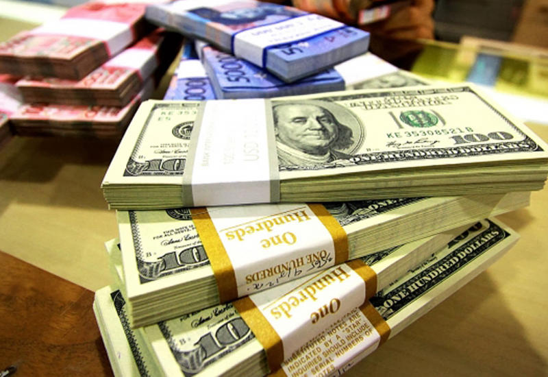 Çemodanından 95 min dollar tapıldı